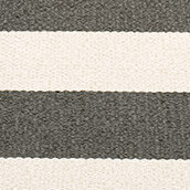 tapis tressés en vinyl Pappelina BOB - Charcoal